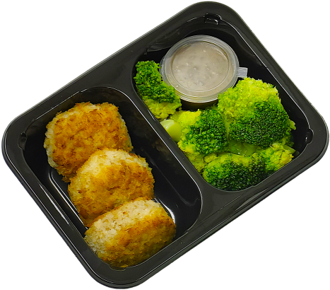 Куриные котлетки с брокколи и грибным соусом