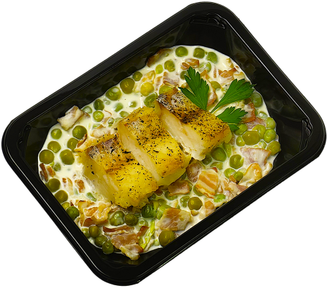 Треска в сливочном соусе с беконом и горошком