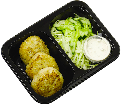 Рыбные котлетки с грибным соусом и салатом из капусты